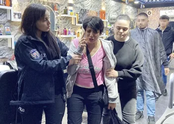 Aksaray’da 2 hafif ticari araç çarpıştı: 1 yaralı