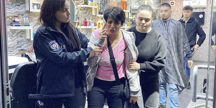 Aksaray’da 2 hafif ticari araç çarpıştı: 1 yaralı