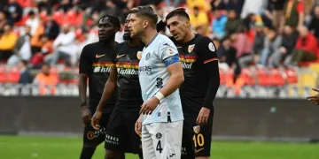 Adana Demirspor ile Kayserispor 14. randevuda