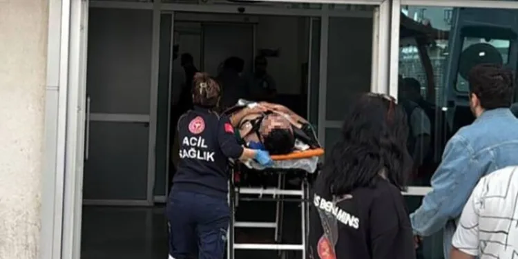 Kuzey Kore lideri Kim, savaş provasını andıran özel kuvvetler tatbikatını denetledi