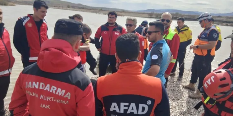Kars’ta öğrenci servisleri denetlendi