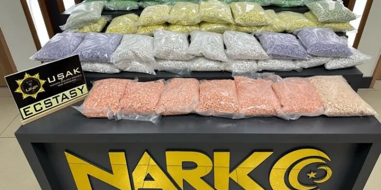 Kars’ta öğrenci servisleri denetlendi