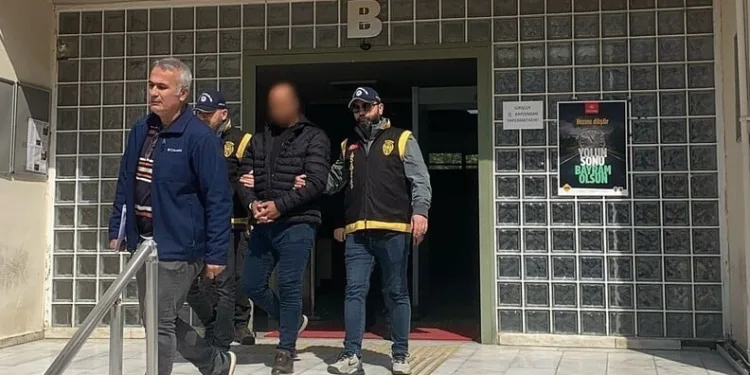 Karnavala giderken otobüsle çarpıştı: 1 ölü, 1 yaralı