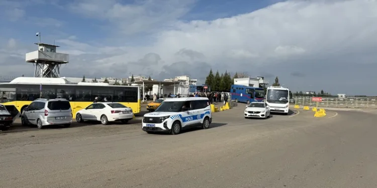 Sürücüsü kalp krizi geçiren otomobil ağaca çarptı: 1 ölü