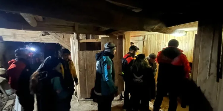 Sürücüsü kalp krizi geçiren otomobil ağaca çarptı: 1 ölü
