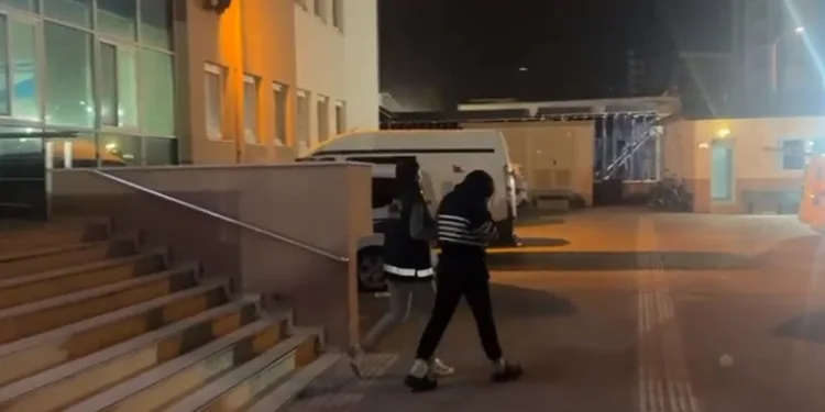 Sürücüsü kalp krizi geçiren otomobil ağaca çarptı: 1 ölü