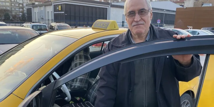 Sürücüsü kalp krizi geçiren otomobil ağaca çarptı: 1 ölü