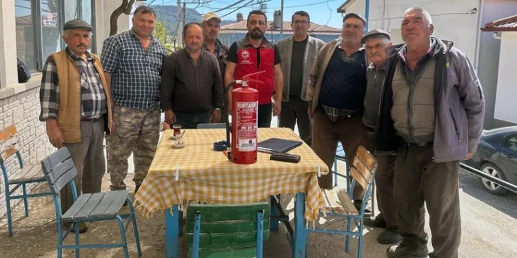 Vatandaşı dolandıran sahte jandarmalar gerçek jandarmadan kaçamadı