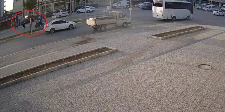 Şehit polis Esat Koyuncu’nun naaşı Adana’da toprağa verildi