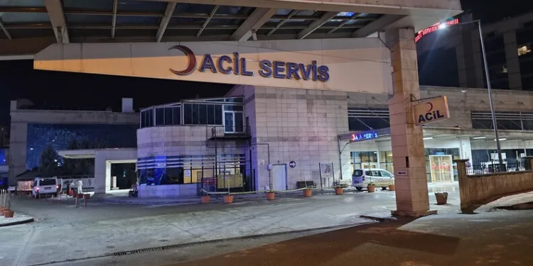Seyir halindeki traktör ikiye bölündü: 1 ölü, 1 yaralı