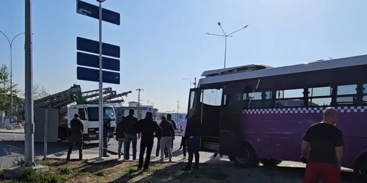 Şüphe üzerine durdurulan araçtan 229 bin makaron çıktı
