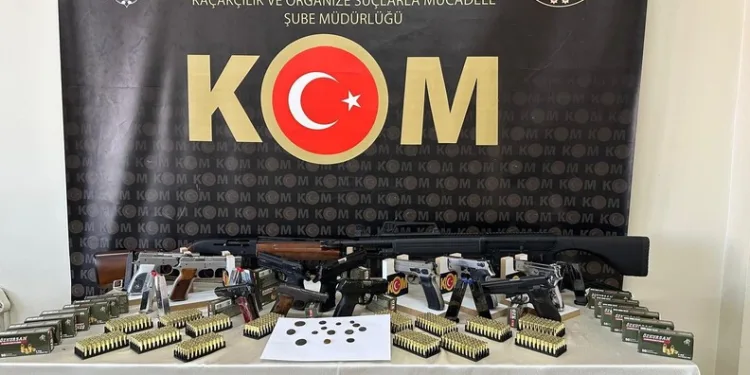 Bandırma’da operasyonda kalaşnikof ele geçirildi