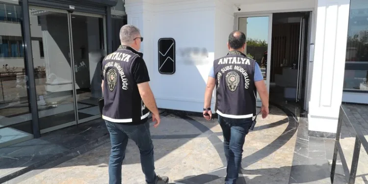 Dedesiyle aynı kaderi paylaştı, Rusya’da dağ tırmanışında donarak öldü