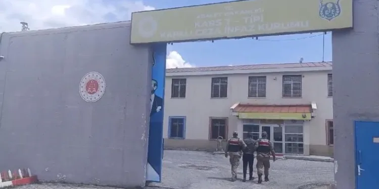 Erzincan’da motosiklet denetimi; 11 motosiklet trafikten men edildi