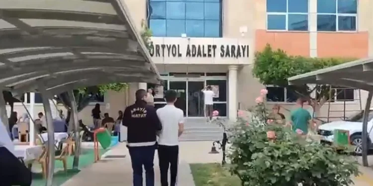 Motosiklet hırsızları tutuklandı