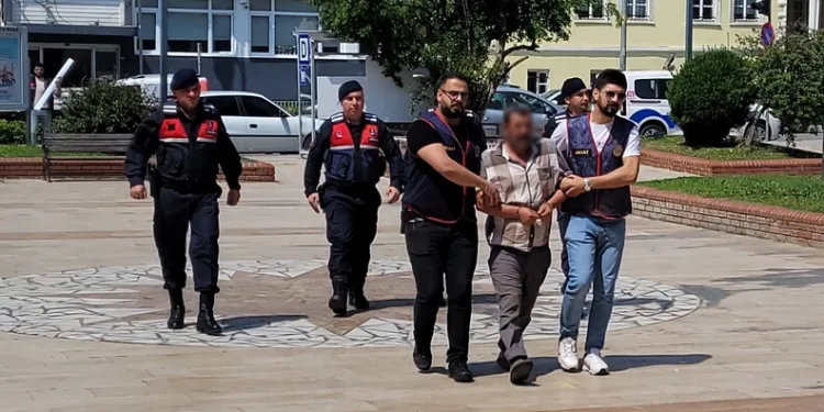 Motosiklet hırsızları tutuklandı