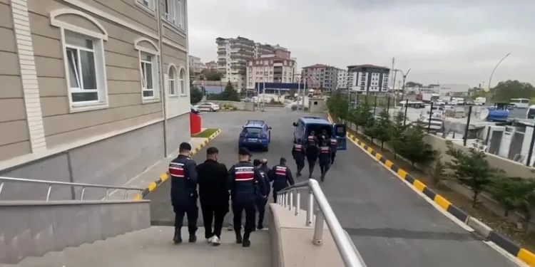 Motosiklet hırsızları tutuklandı