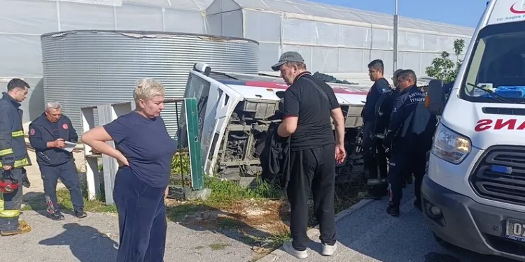 İskenderun’da lastikçi alevlere teslim oldu