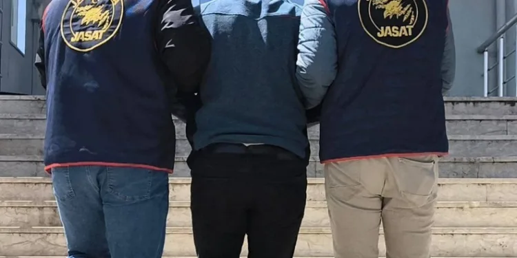 Selendi’de polis ve jandarma personeline başarı belgesi verildi