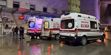 Sakarya’da darp ettikleri kişiyi silahla vurup, bıçakladılar
