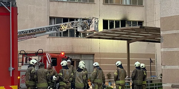 Maltepe Huzurevi’nde yangın