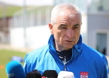 Rıza Çalımbay