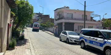 Komşular şüphesinde haklı çıktı, evinde ölü bulundu