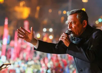 Bakan Tekin’e “kazma” çıkışı