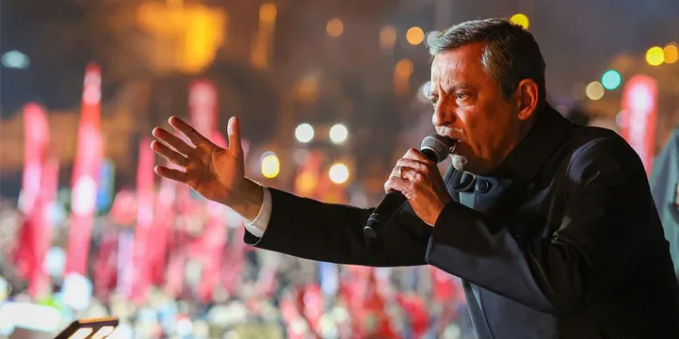 Bakan Tekin’e “kazma” çıkışı