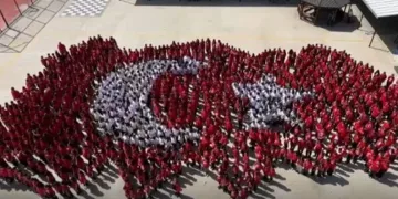 Bin 300 öğrenci, tek harita