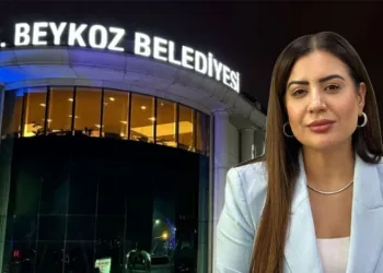 Çanakkale’de rüzgar gülü kanadı taşıyan tır devrildi