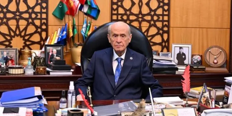 Bahçeli, genel merkezde çalışmalara başladı