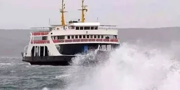 Erdek’te feribot seferleri iptal edildi
