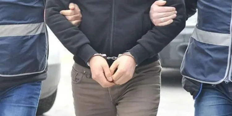 Cezaevi firarisi dahil birçok suçtan aranan 8 hükümlü yakalandı
