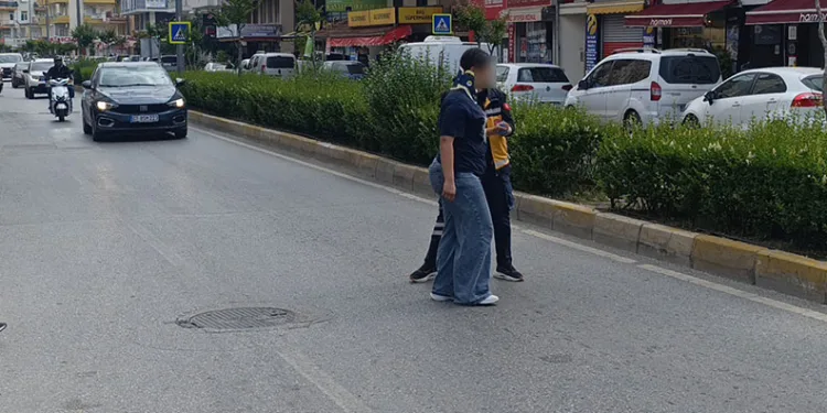Jandarma barajda 500 metre kaçak ağ buldu