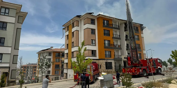 Şanlıurfa’da korkutan yangın kontrol altına alındı