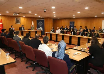 BUÜ’de başarılı akademisyenler artıyor