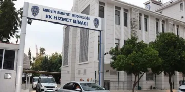 Mersin merkezli FETÖ operasyonu: 10 gözaltı
