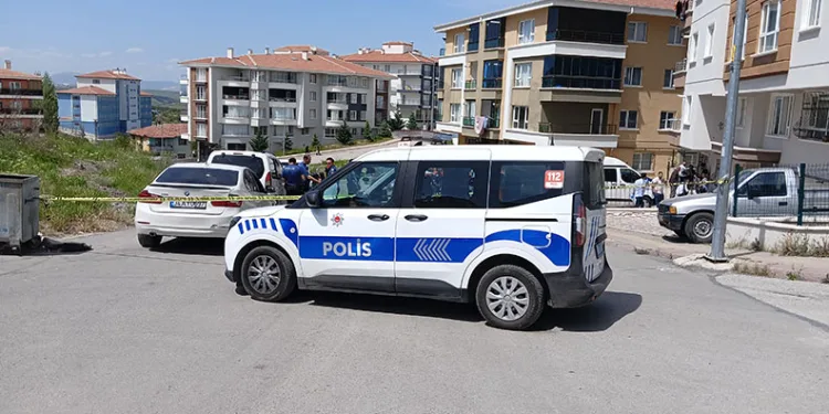 14 yaşındaki kız çocuğu başından vurulmuş halde bulundu