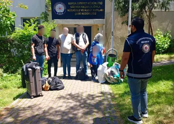 Bursa’da yabancıları kaçak taşıyan organizatör yakalandı