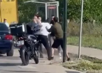 Bursa’da anayolda yumruklu kavga