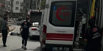 Otomobil temizlik işçisinin ayağını kopardı