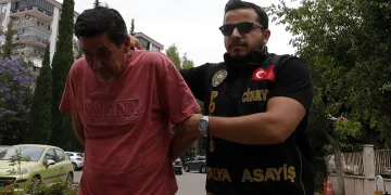 Oğlunu öldüren baba: “Pişmanım, alkol alıp etrafa saldırıyordu”