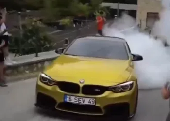 Drift atıp trafiği tehlikeye düşüren sürücü yakalandı