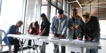 Tarihi koşuya katılacak sporseverler numaralarını aldı