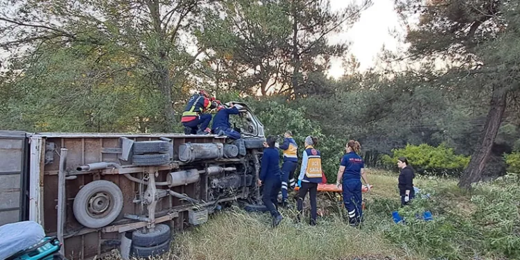 Balıkesir’de kamyonet kaza sonucu ters döndü; 1 yaralı