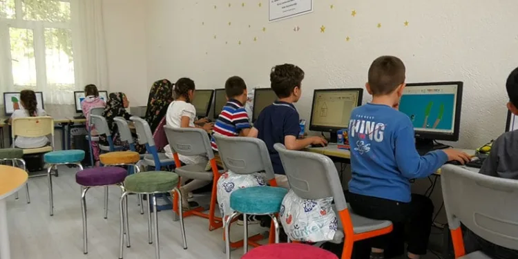 Köy okullarına teknoloji desteği