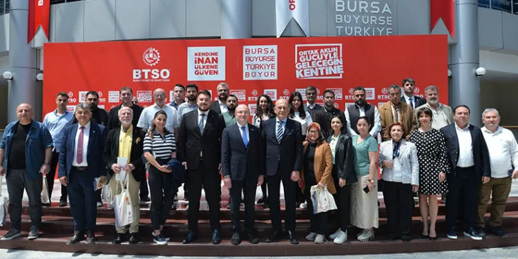 “Macaristan her 100 iş insanından 99’una vize veriyor”