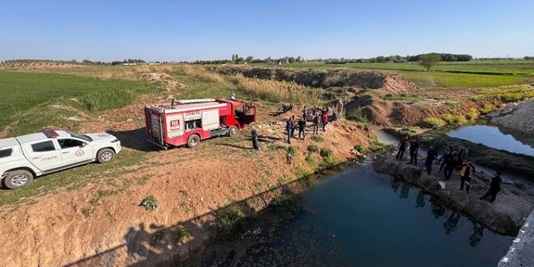 Sulama kanalına düşen 2 çocuk boğuldu