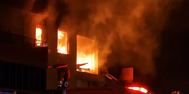 Konya’da 4 katlı apartmanda patlama: 12 yaralı